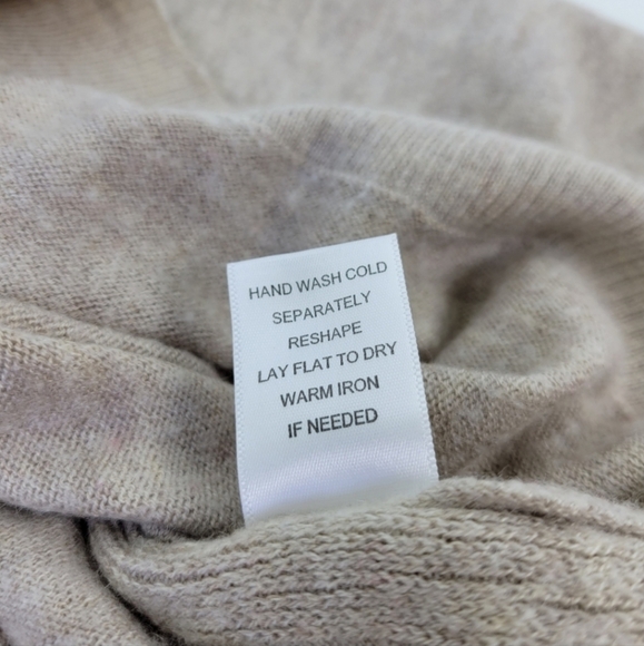 IMAN Knit Wool Cashmere Poncho Sweater Sz M/L - Picture 7 of 7